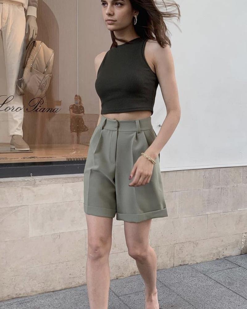 מכנסוני קמילה | Shorts - מכנסיים | Shoprifty