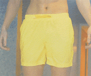 בגד ים משנה צבעים | Magic - Pool - Sea - Summer - Swimwear - בגד ים - בריכה - ים - מבצע - קיץ - קסם - שחייה | Shoprifty